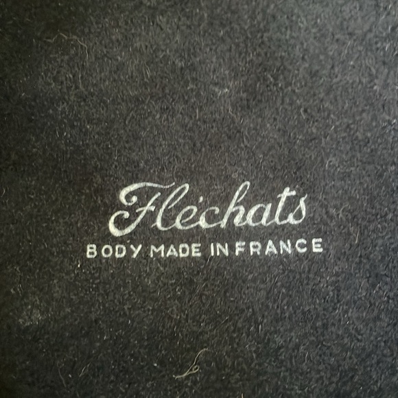 Vintage black Flechats small velvet hat - Picture 8 of 9